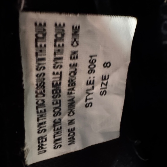 Elegant Black Heeled Boots with Stud Accents - Picture 3 of 6